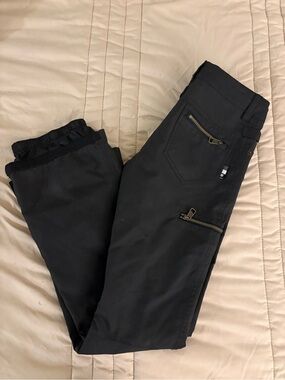 DC Women’s Insulated Snow Pants
